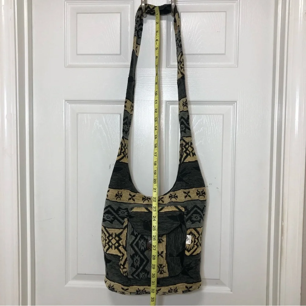 ARTESANY Wool Blend Ecuador Tribal Boho‎ Black Tan Gray Hobo Zipper Bag